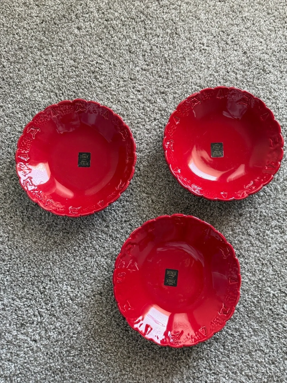 Festive Red Ceramic Spoon Rest, Bowls + Measuring Cups CHRISTMAS Holiday Bundle
